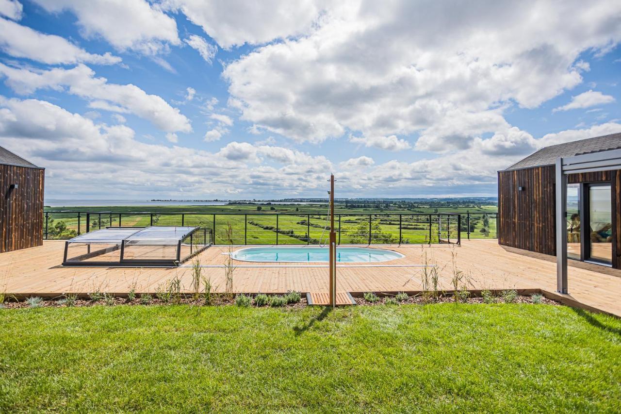 Nowe Domki Deluxe Z Widokiem Na Zatoke Z Basenem I Sauna Oslonino Exterior photo