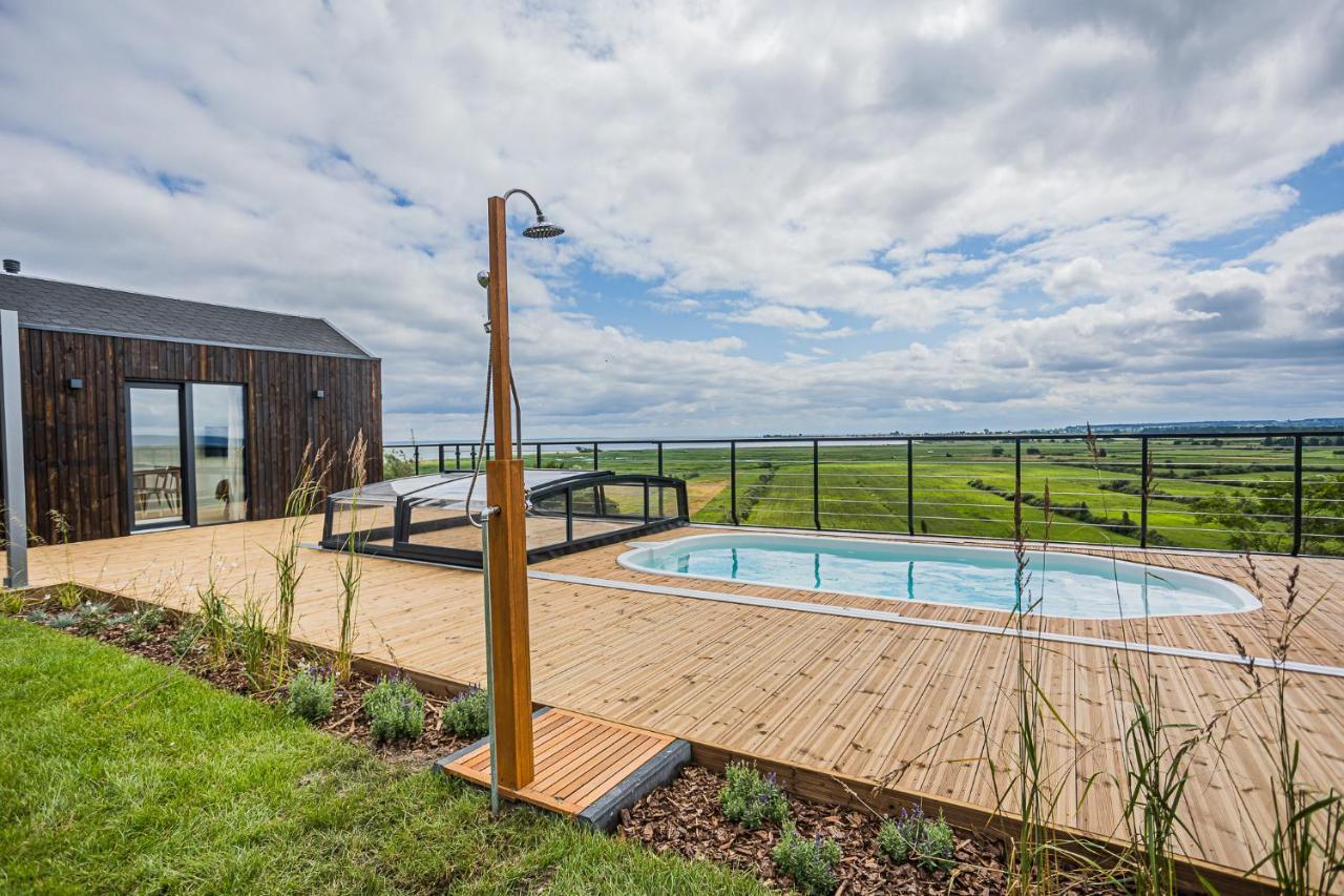 Nowe Domki Deluxe Z Widokiem Na Zatoke Z Basenem I Sauna Oslonino Exterior photo