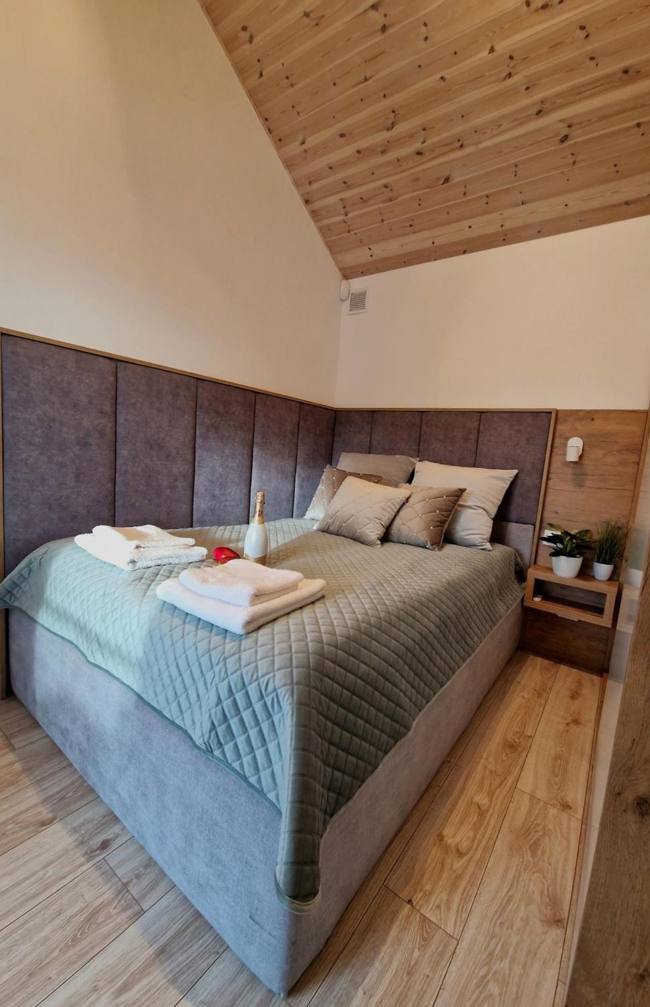 Nowe Domki Deluxe Z Widokiem Na Zatoke Z Basenem I Sauna Oslonino Exterior photo