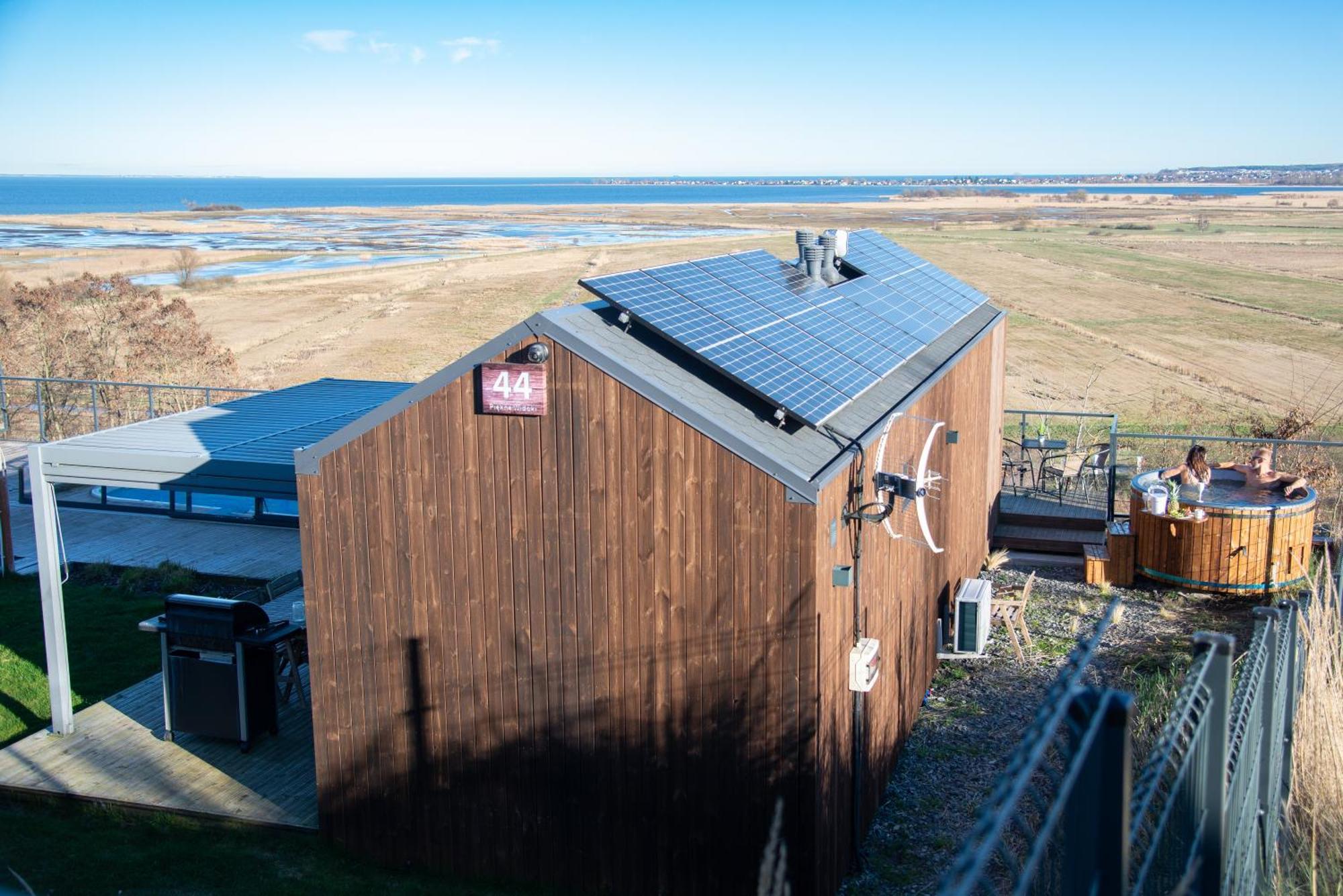 Nowe Domki Deluxe Z Widokiem Na Zatoke Z Basenem I Sauna Oslonino Exterior photo